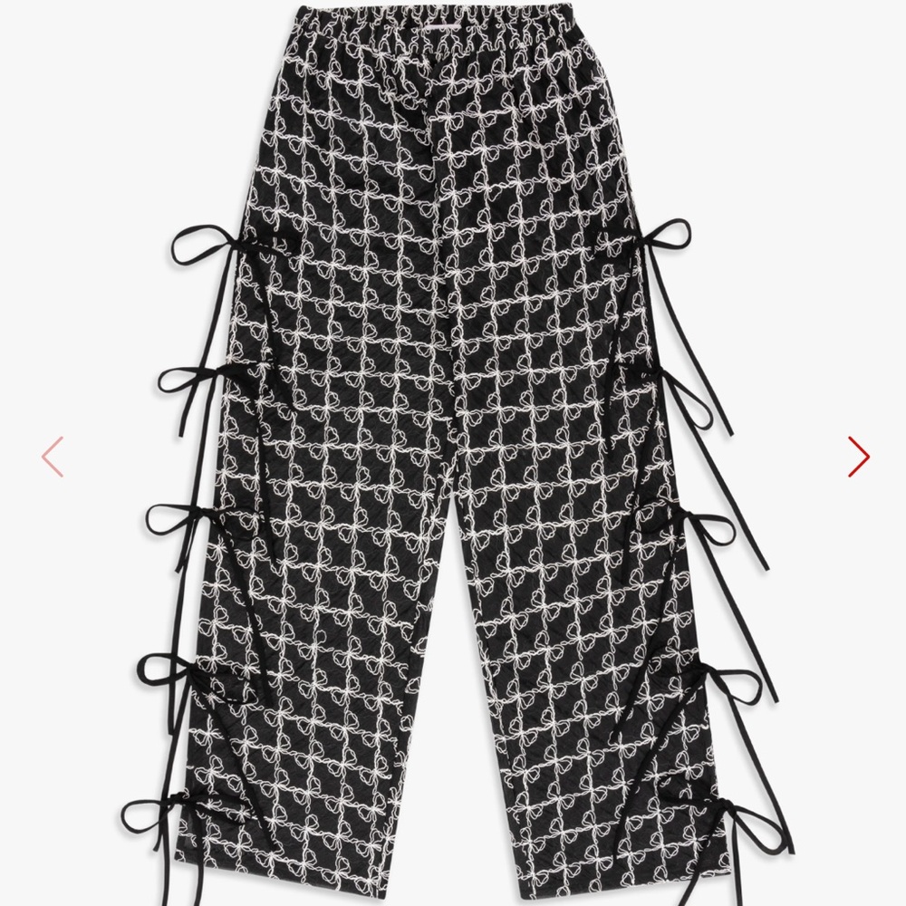 Lisa Says Gah Evelyn Bow Tie Pants